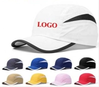 Gorra Marlins tipo gotcha, en antifluido, adorno lateral y vivo en visera