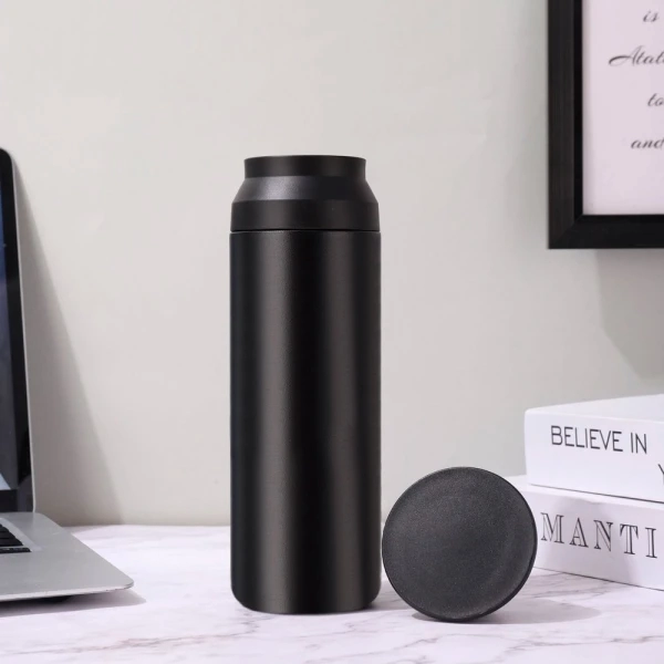 Mug Valdez 500 ml, en Acero Inoxidable, doble capa termica, 21 x 6.5 cmts