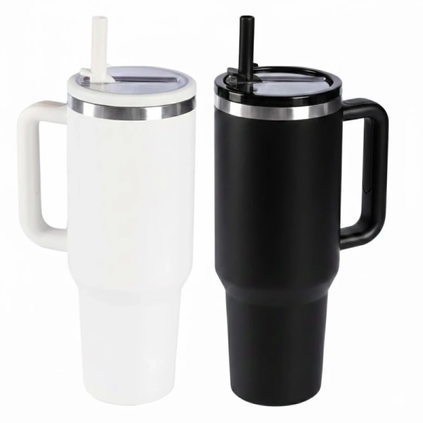 Mug con Manija de 1200 ml, en acero inox doble con pitillo, de 26 x 7.8 cmts