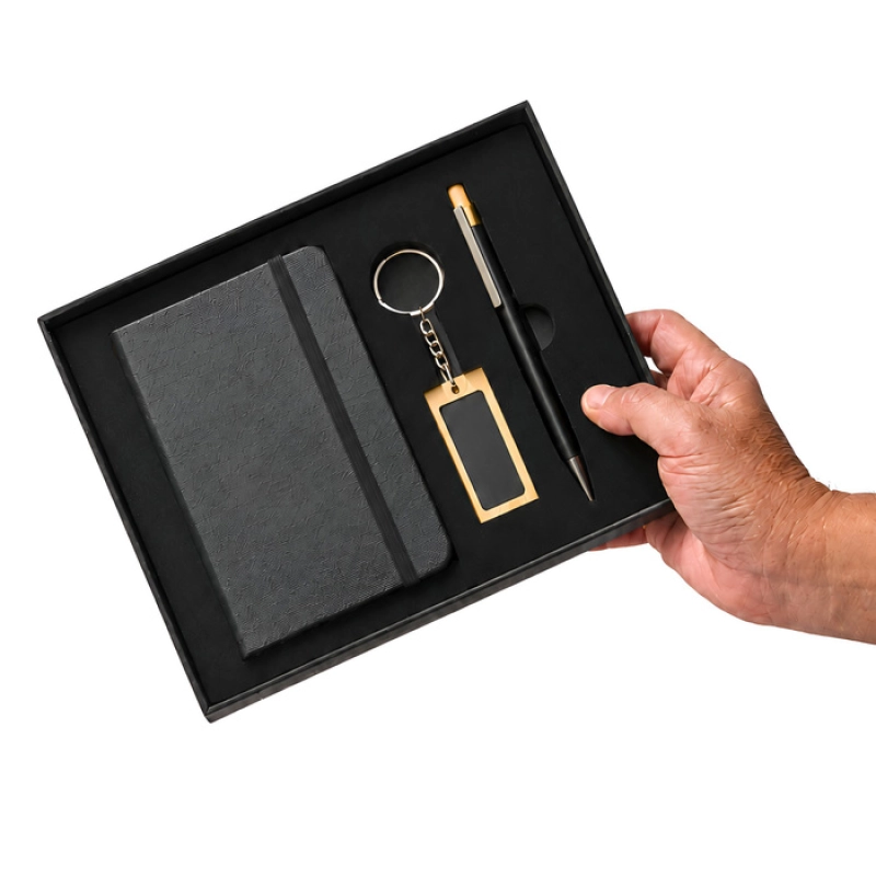 Set Ejecutivo 3 articulos, Boligrafo, Libreta y Llavero, caja 21.8x17.8x2.4 cm