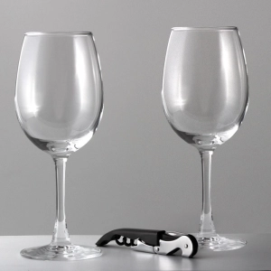 Set de 2 Copas de Vino y Sacacorchos, en caja de regalo 7.4x 20 cmts