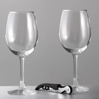 Set de 2 Copas de Vino y Sacacorchos, en caja de regalo 7.4x 20 cmts