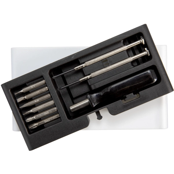 Set de 3 Destornilladores con multiples puntas, caja de 7.3 x 13.7 x 2.1 cm