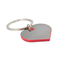 Llavero en forma de Corazon, estructura plastica con acero, 4.3 x 3.5 x 0.35