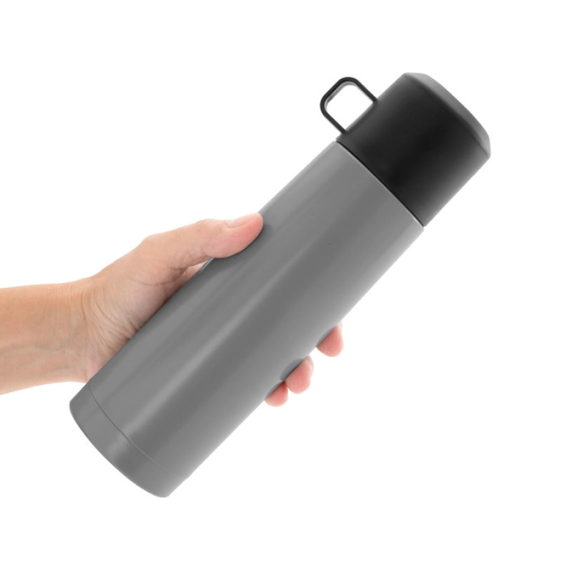 Termo doble pared de 500 ml en acero, tapa y taza plastica, 7 x 24 cmts