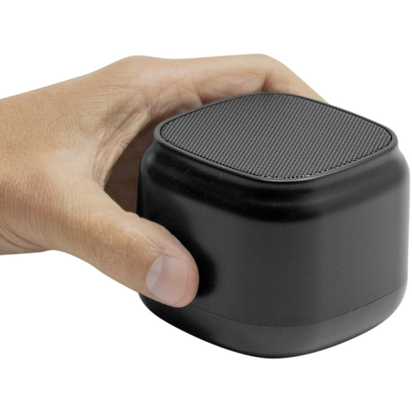 Parlante BT de 3W, 800 mAh, tamaño 7 x 7 x 5.8 cmts, en caja