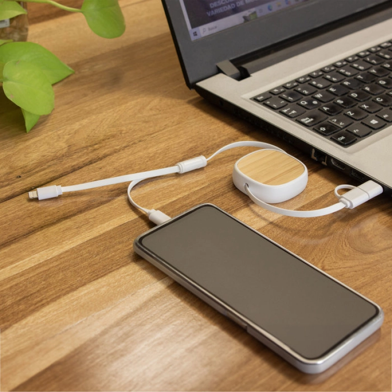 Cable Retractil de Carga color blanco con color bambu, 5.3 x 1.5 x 22.5 cm