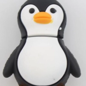 Memoria USB en PVC 3D diseño Pinguino