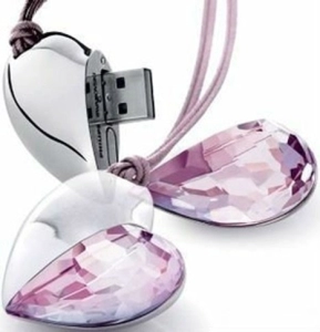 Memoria USB en Cristal + Metal diseño Corazon