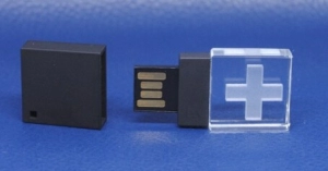 Memoria USB en plastico y Cristal