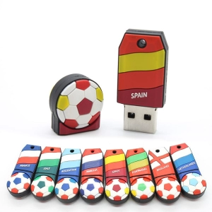 Memoria USB en PVC 2D Pelota de Fútbol con Bandera