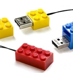 Memoria USB en ABS en forma de ficha de Lego