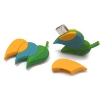 Memoria USB en PVC 2D diseño hoja
