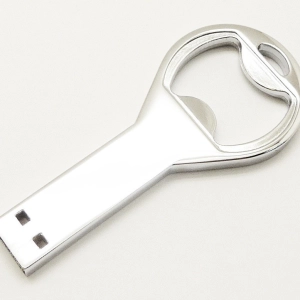 Memoria USB metalica diseño Llave con destapador