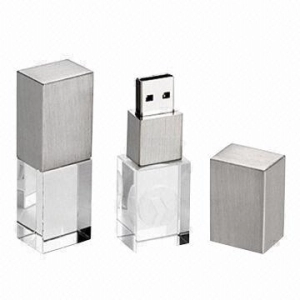 Memoria USB en metal y cristal