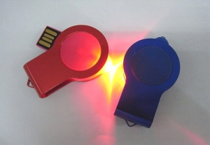 Memoria Mini USB giratoria metalica con domo y luz