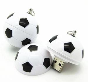 Memoria USB plastica en 3D en forma de balon de futbol