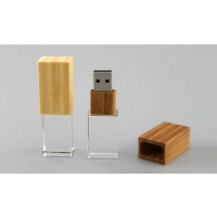 Memoria USB en madera con cristal