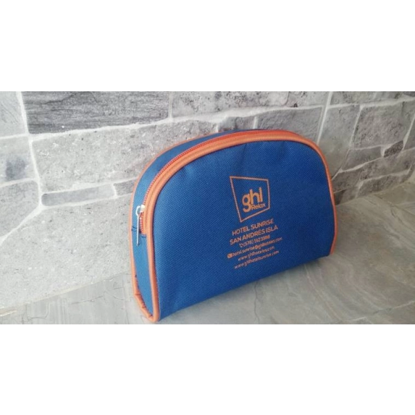 Cosmetiquera Cancun, 17.5 x 11.5 x 3.5 cmts